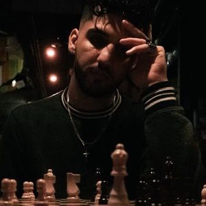 Meet your Posher, Alex